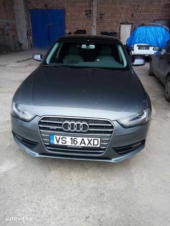 Audi A4 2.0 TDI DPF quattro S tronic Attraction - 5