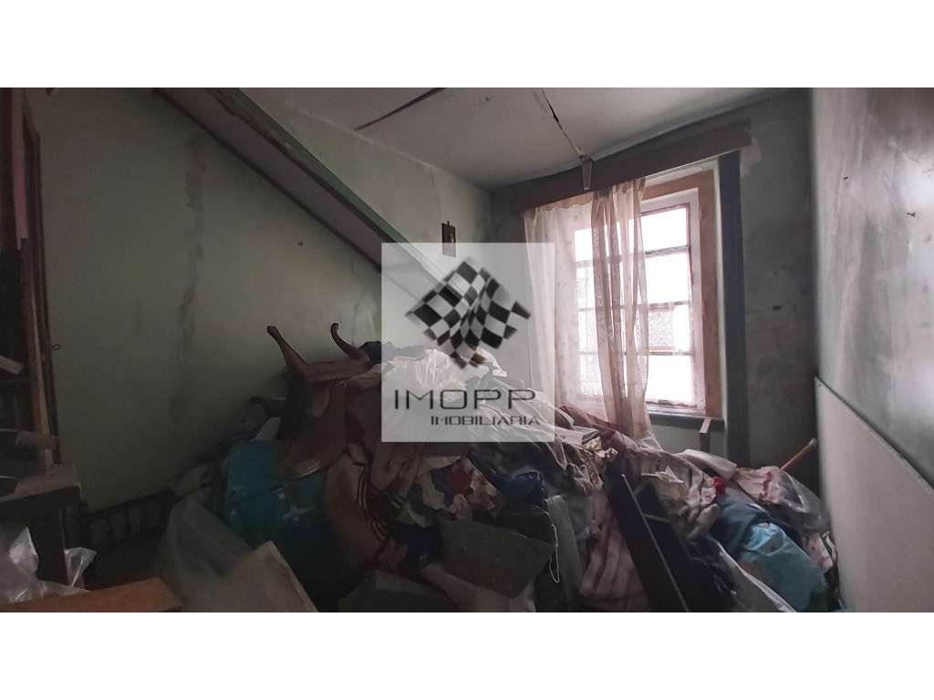 OPORTUNIDADE UNICA NA AMADORA - MORADIA PARA REMODELAR AO SEU ESTILO! - Grande imagem: 5/23