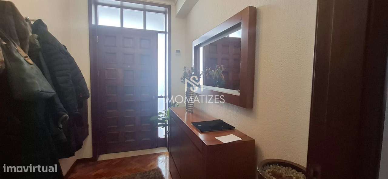 Moradia Bifamiliar T3+T3 em Nogueira da Maia-15