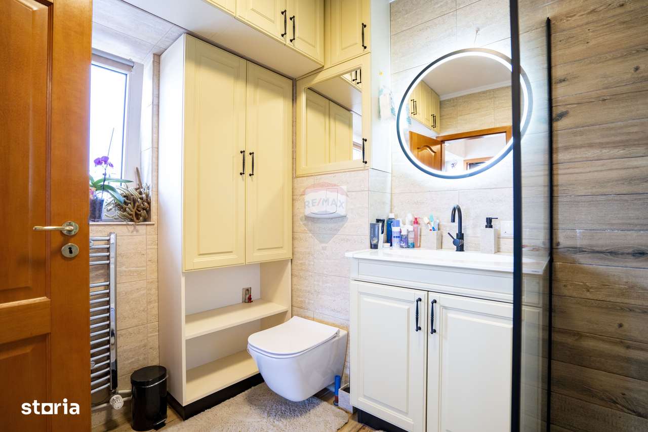 De vânzare apartament cu 3 camere și terasă, Bulevardul Dacia-16