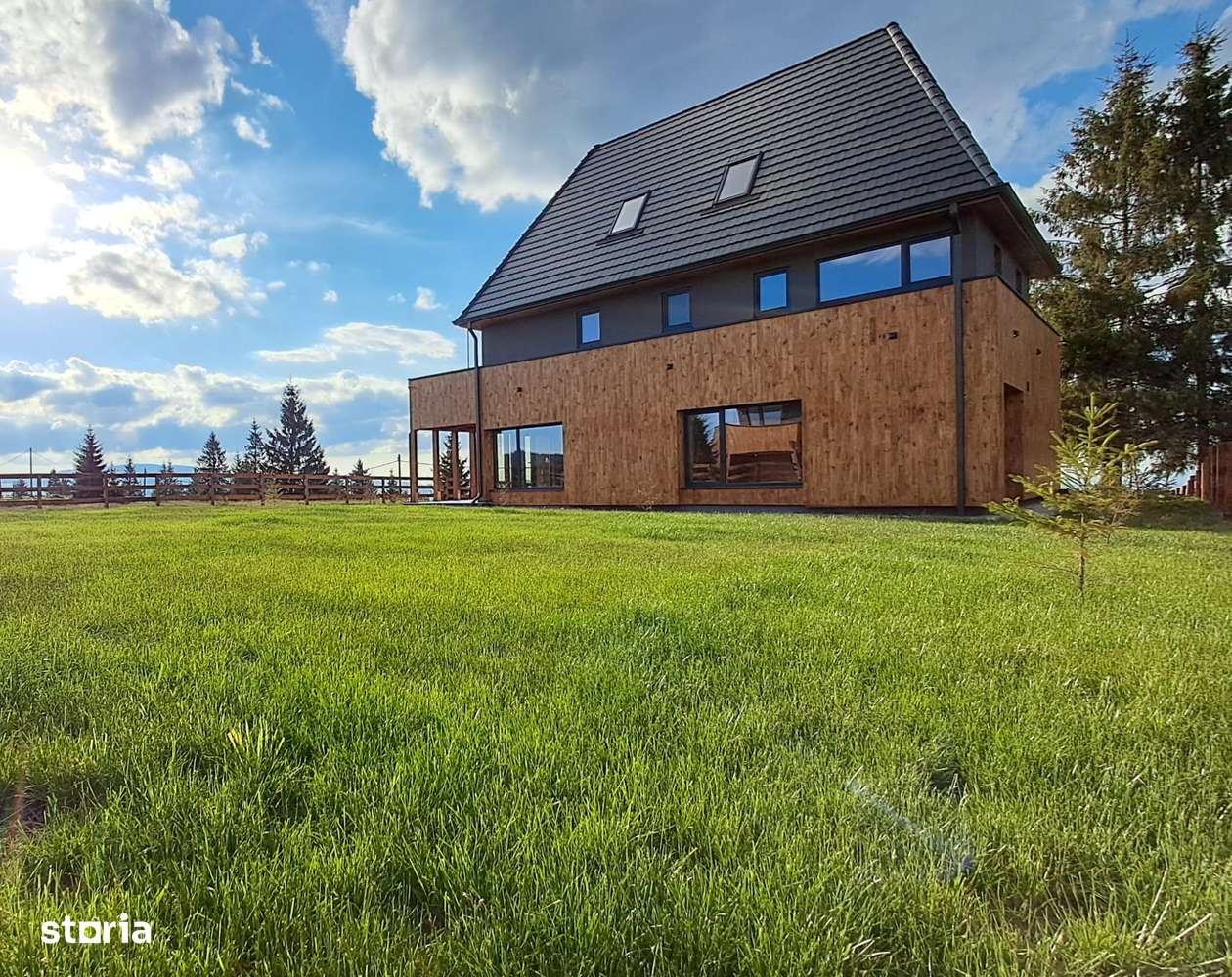 Casa de vacanta extravaganta,8 camere,5 bai,1000 mp teren, Belis, Cluj