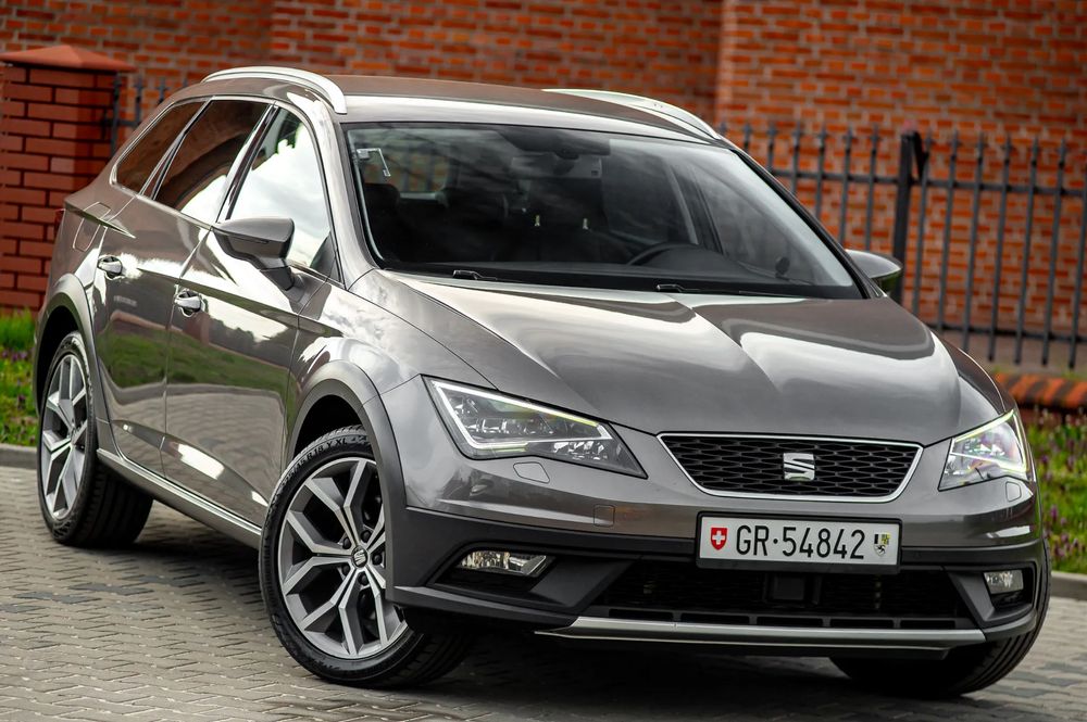 Seat Leon III 2.0 TDI DPF Start&Stop DSG XCELLENCE 2015