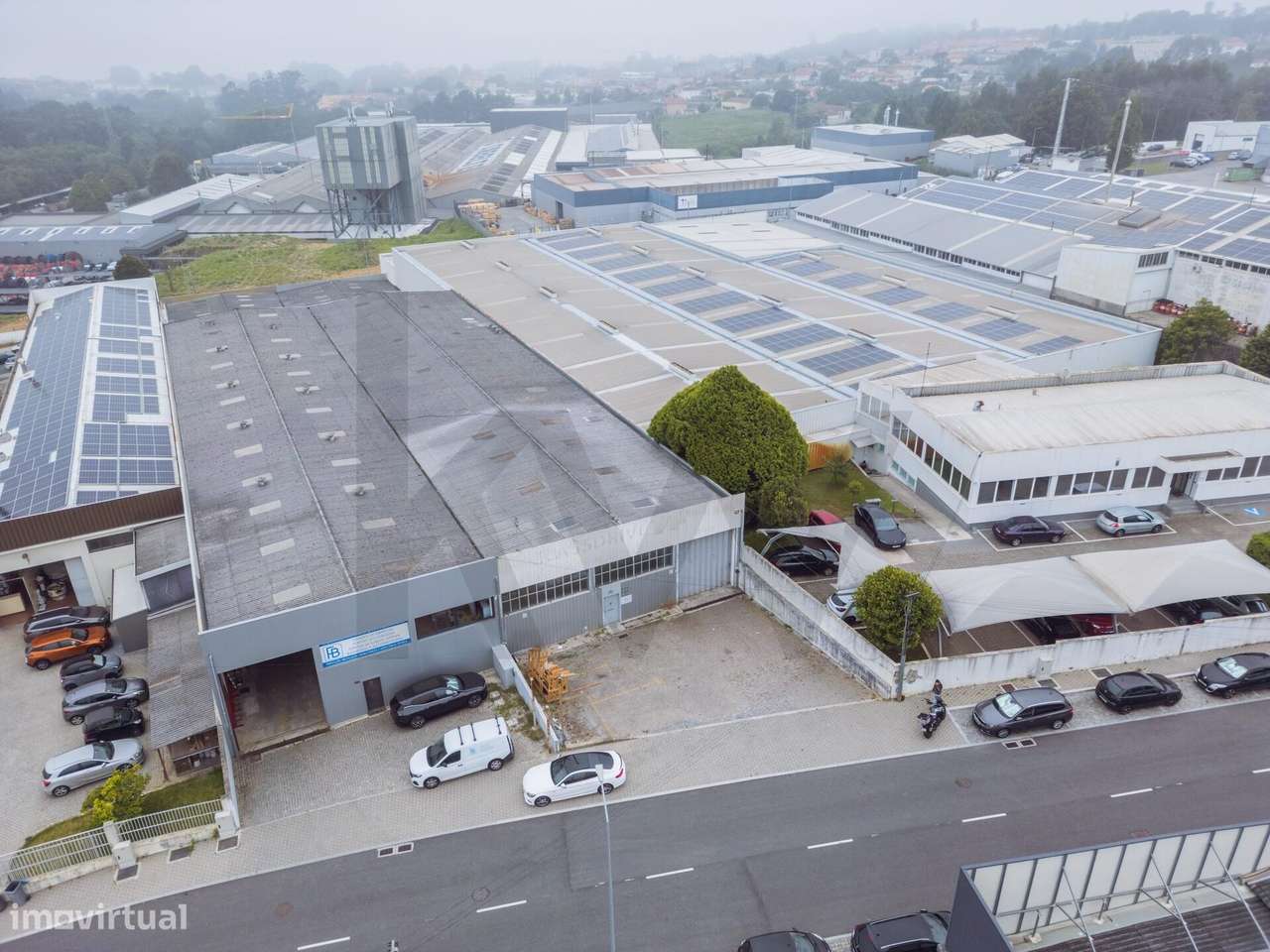 **Armazém com logradouro na Zona Industrial de Serzedo, Vila Nova de G-5