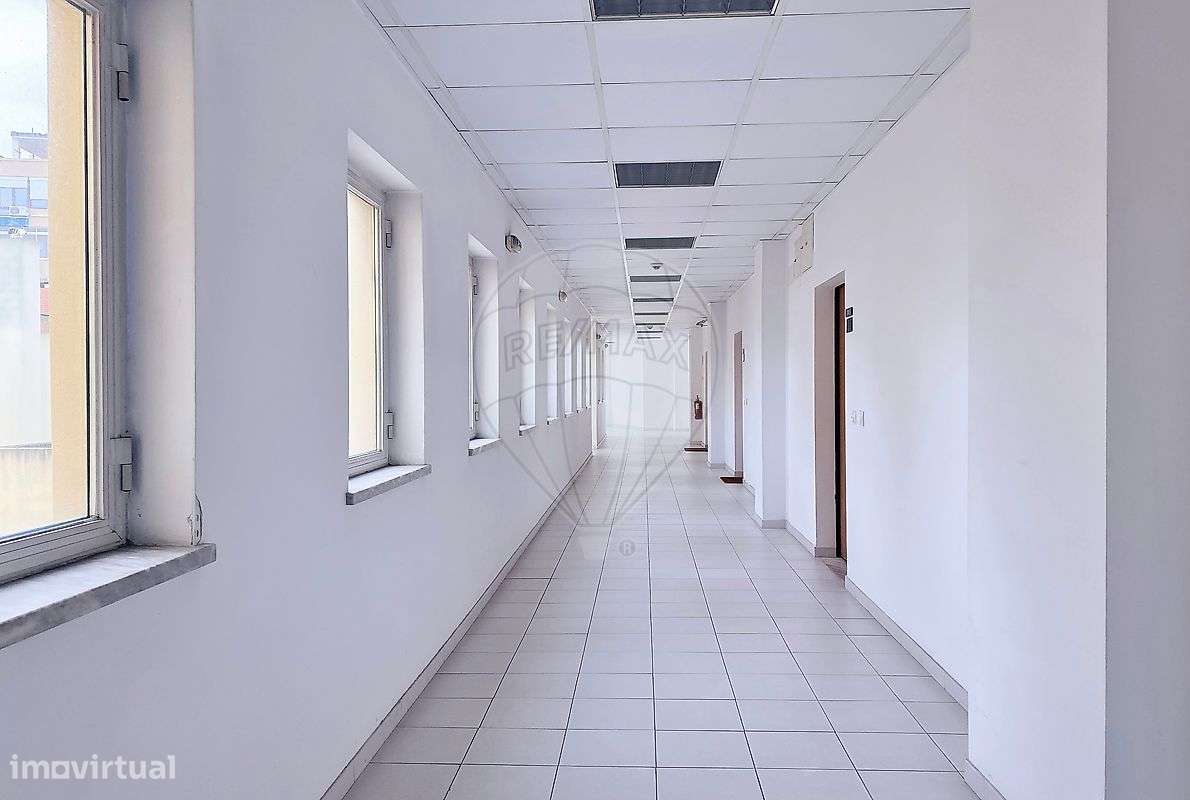 Escritório  para arrendamento - Grande imagem: 5/12