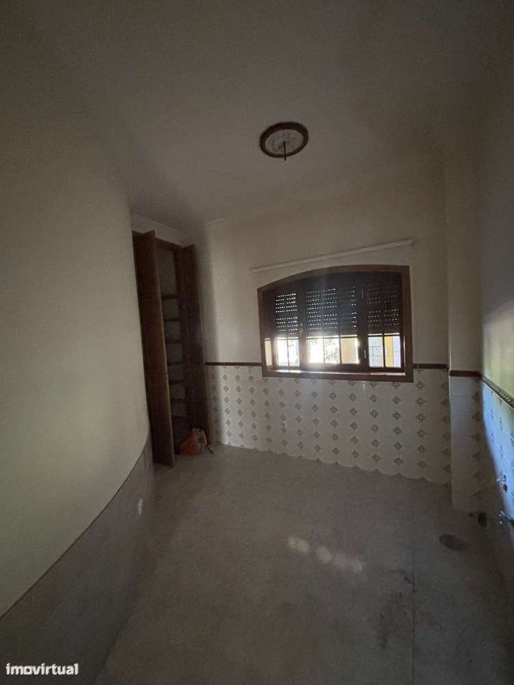 Imóvel de banco : apresente-nos a sua e-41