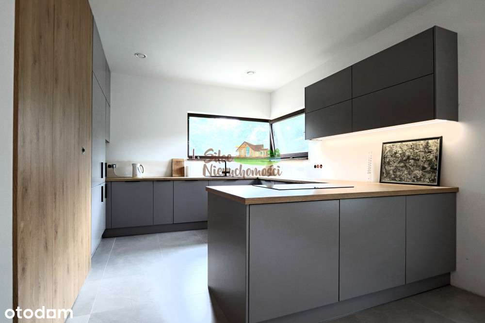 Nowoczesny dom z podwójnym garażem.-15