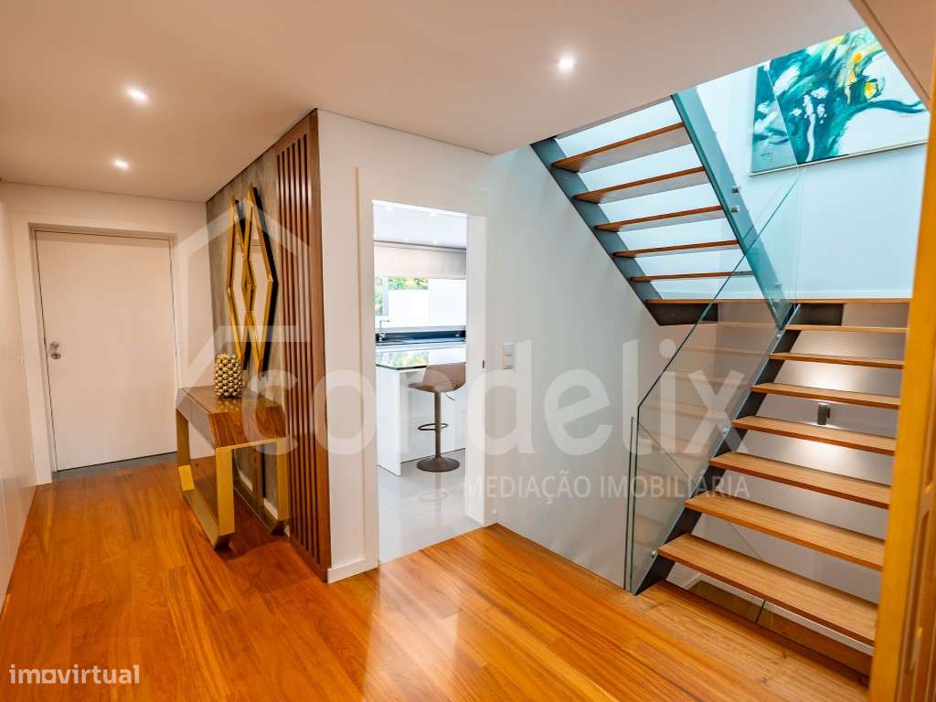 Moradia T3 com terraço, piscina e decoração de autor, Madalena-20