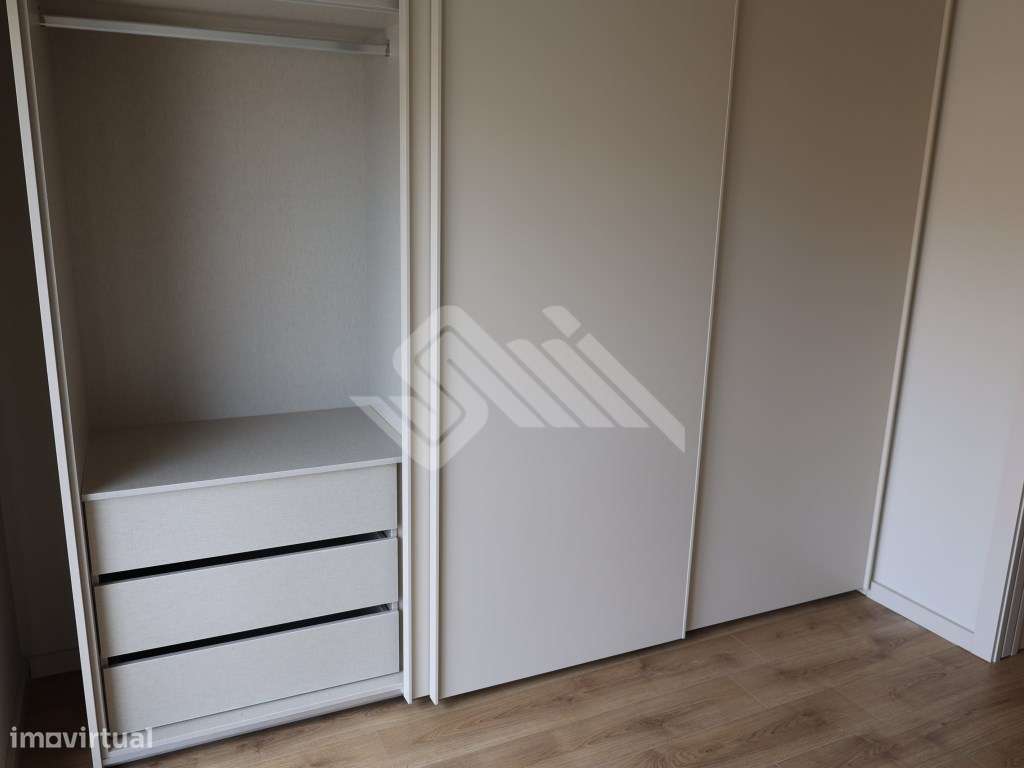 Apartamento T1 com Vista Panorâmica - Rotunda da Boavista / Casa da...-15