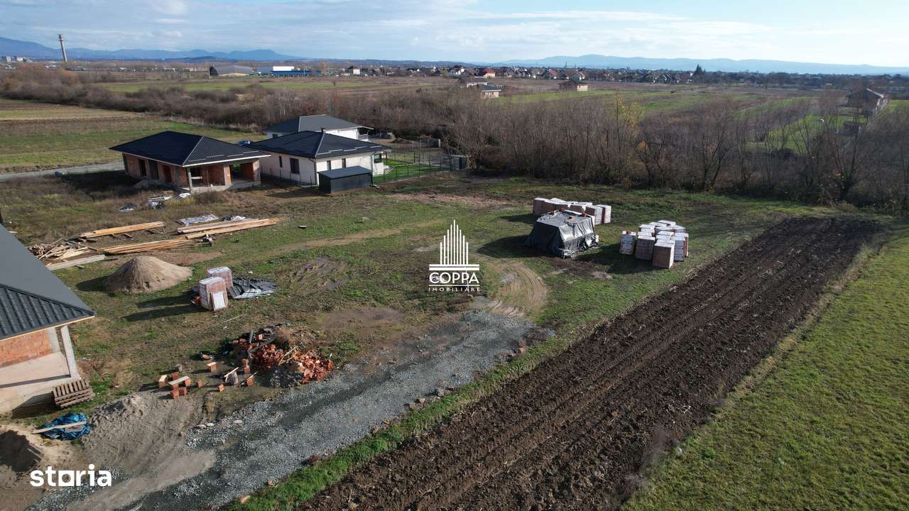 Teren intravilan 14 Ari / Sat Săsar-0