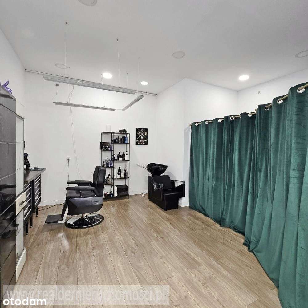 Lokal na parterze w centrum-5