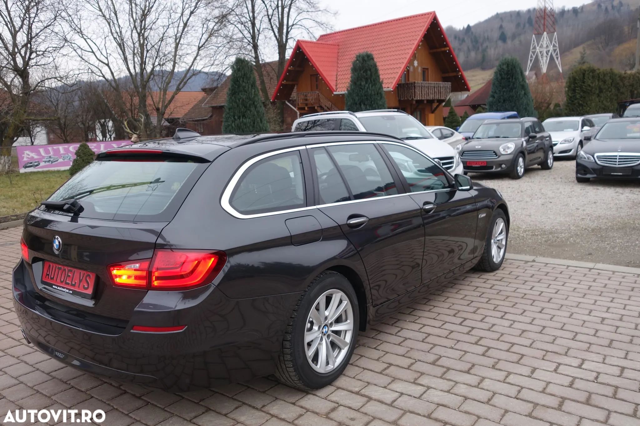 BMW Seria 5 530d xDrive Touring Aut. Luxury Line - 1