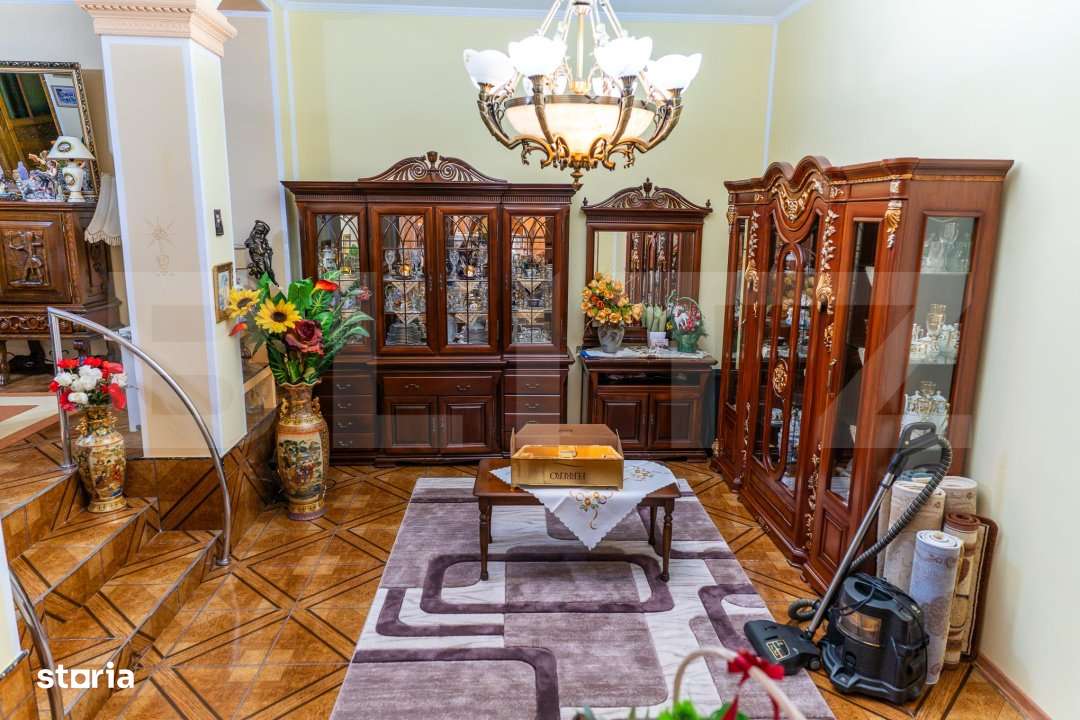 Casa de vanzare, cu 10 camere, 1200 mp, zona Dipsa - Imagine principală: 4/19