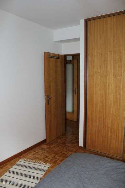 Vendo Apartamento T2 Centro Vila Praia de Ancora R/C c/ lugar garragem - Grande imagem: 4/12