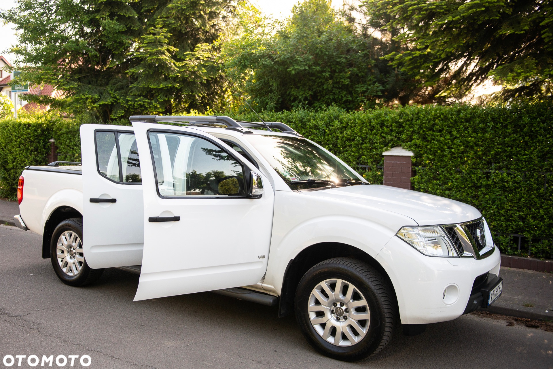 Nissan Navara 3.0 D V6 - 15