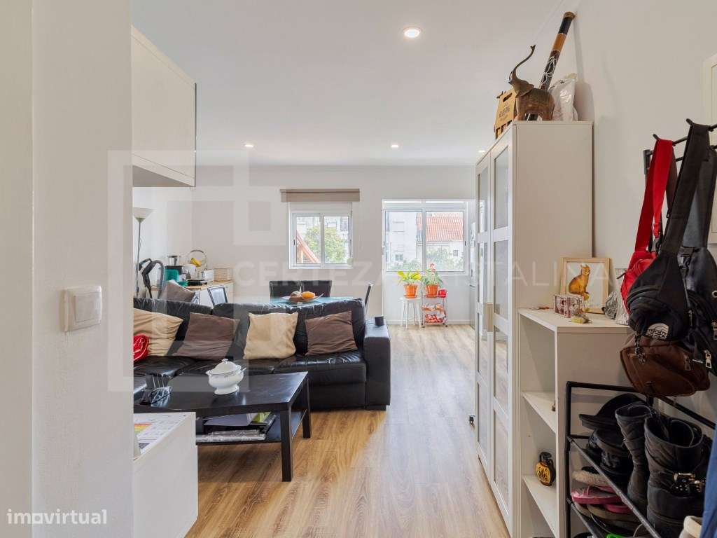 T1 com Terraço na Baixa da Banheira - Grande imagem: 3/23