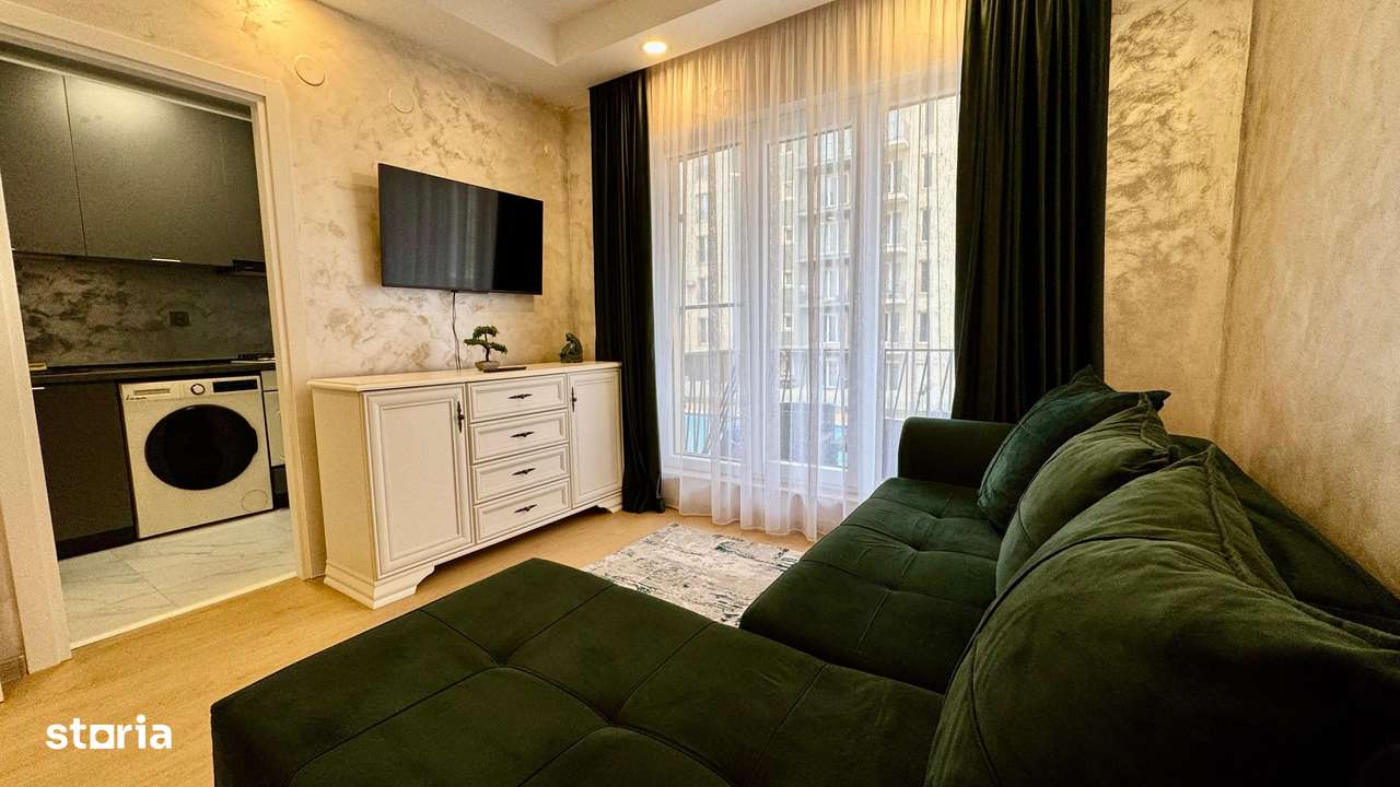 COSMOPOLIS - Garsoniera mobilata si utilata, vedere piscina-2