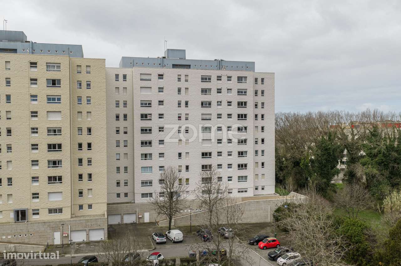 Apartamento T3 com garagem e arrumos, Foz do Douro, Porto-41