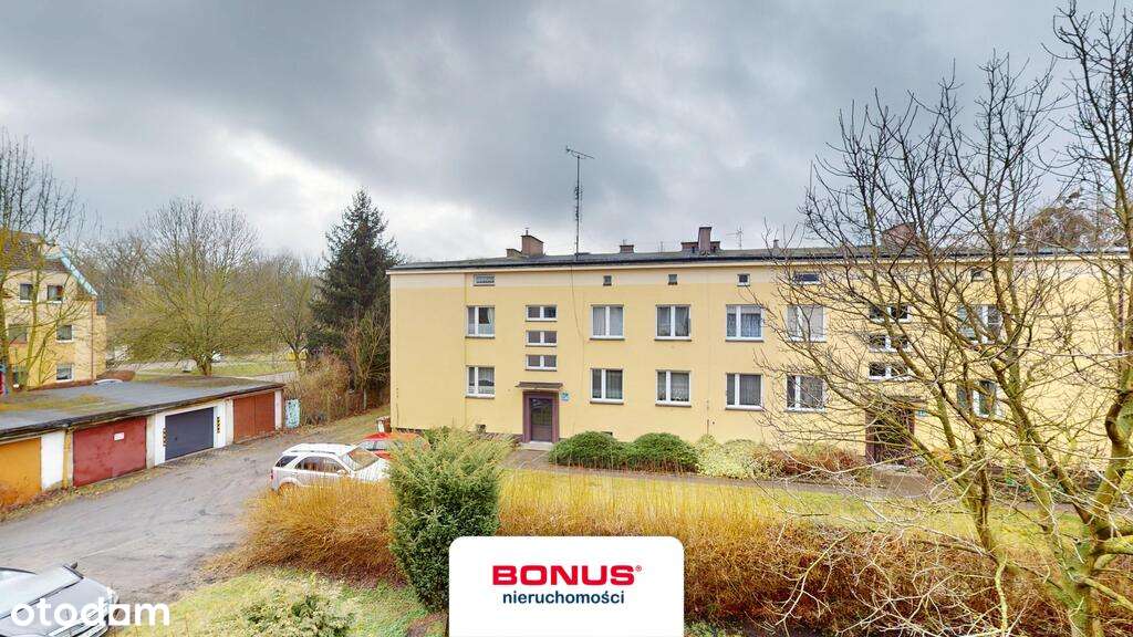 Dwa poziomy, parter 47,3 m2 plus poddasze 32,2 m2-3