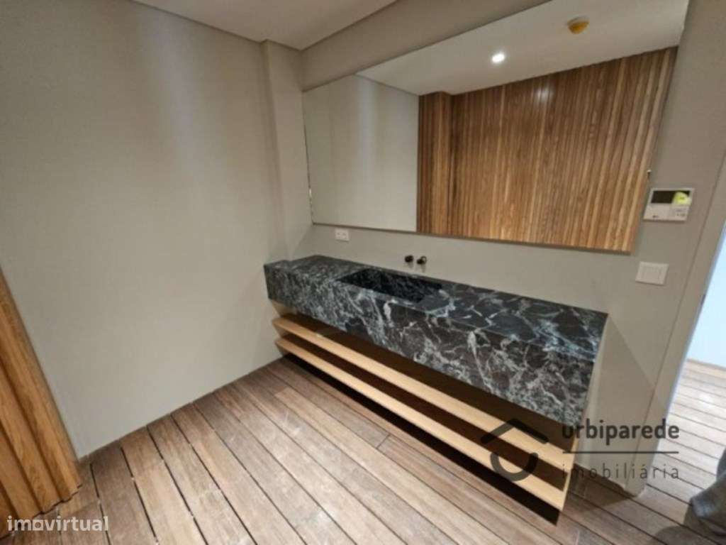 Apartamento T3 no condomínio Monview Miraflores-12