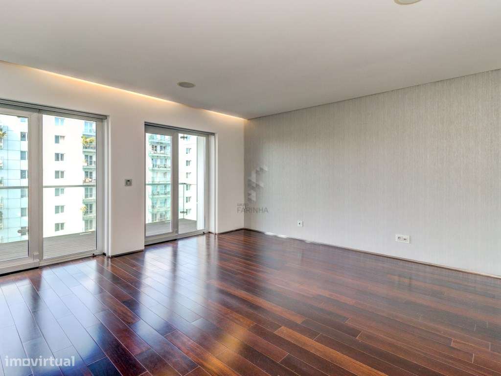 Magnífico apartamento T5 + 1 no Condomínio Jardins São Lourenço - L...-18