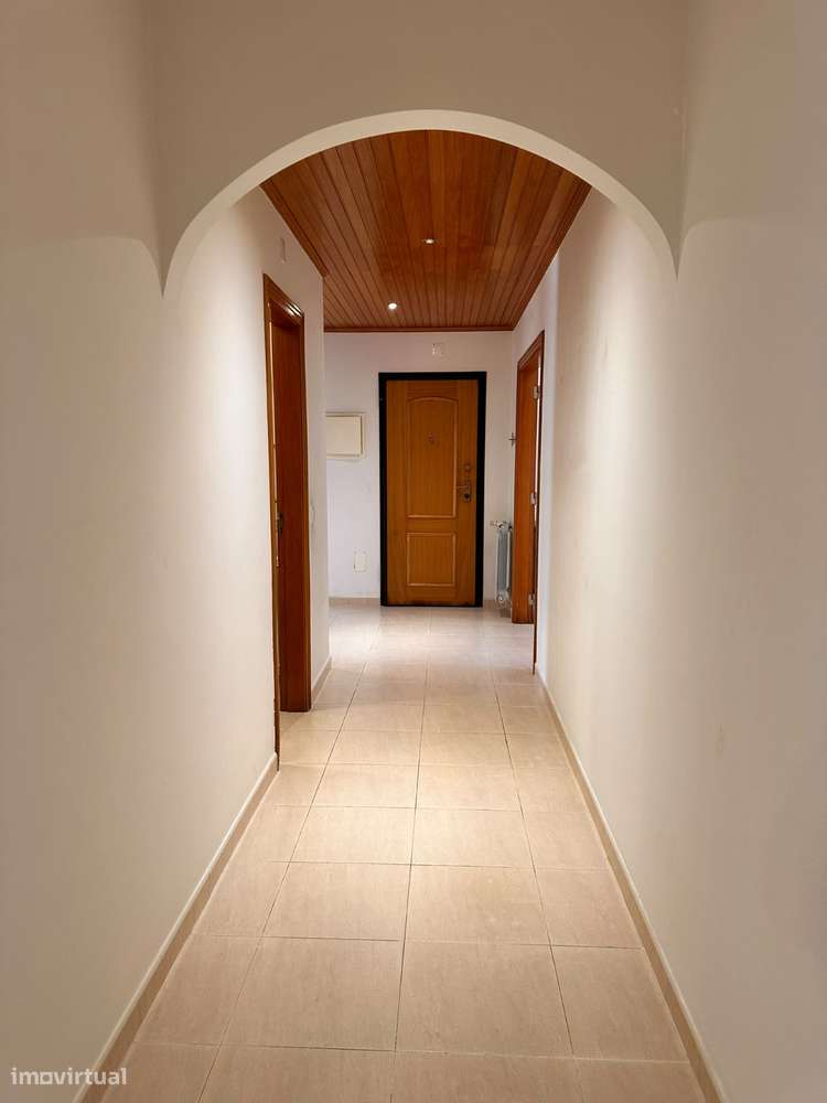 Apartamento T4 Benavente-16