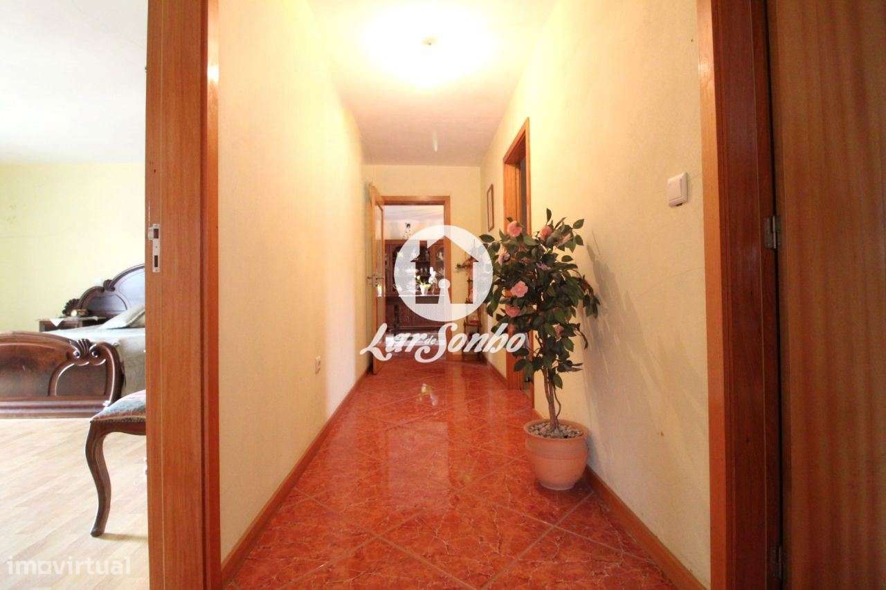 Moradia T3 com jardim em Barcelos-13