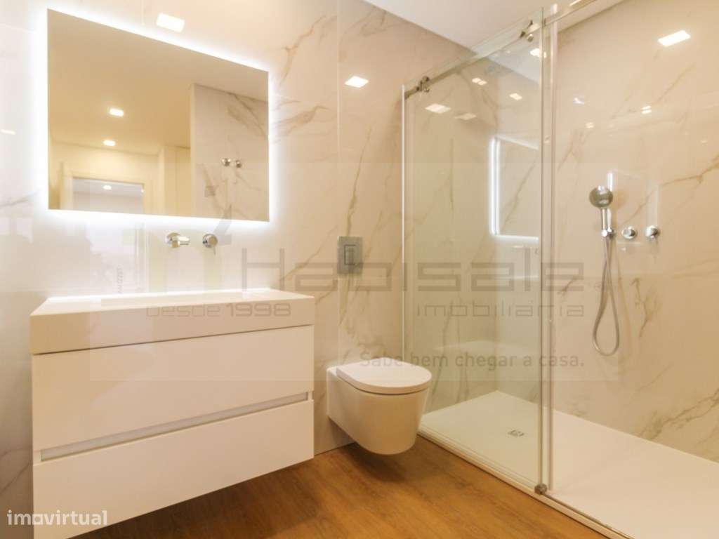 Moradia de Luxo com elevador, piscina e vista panorâmica, em Loures-45