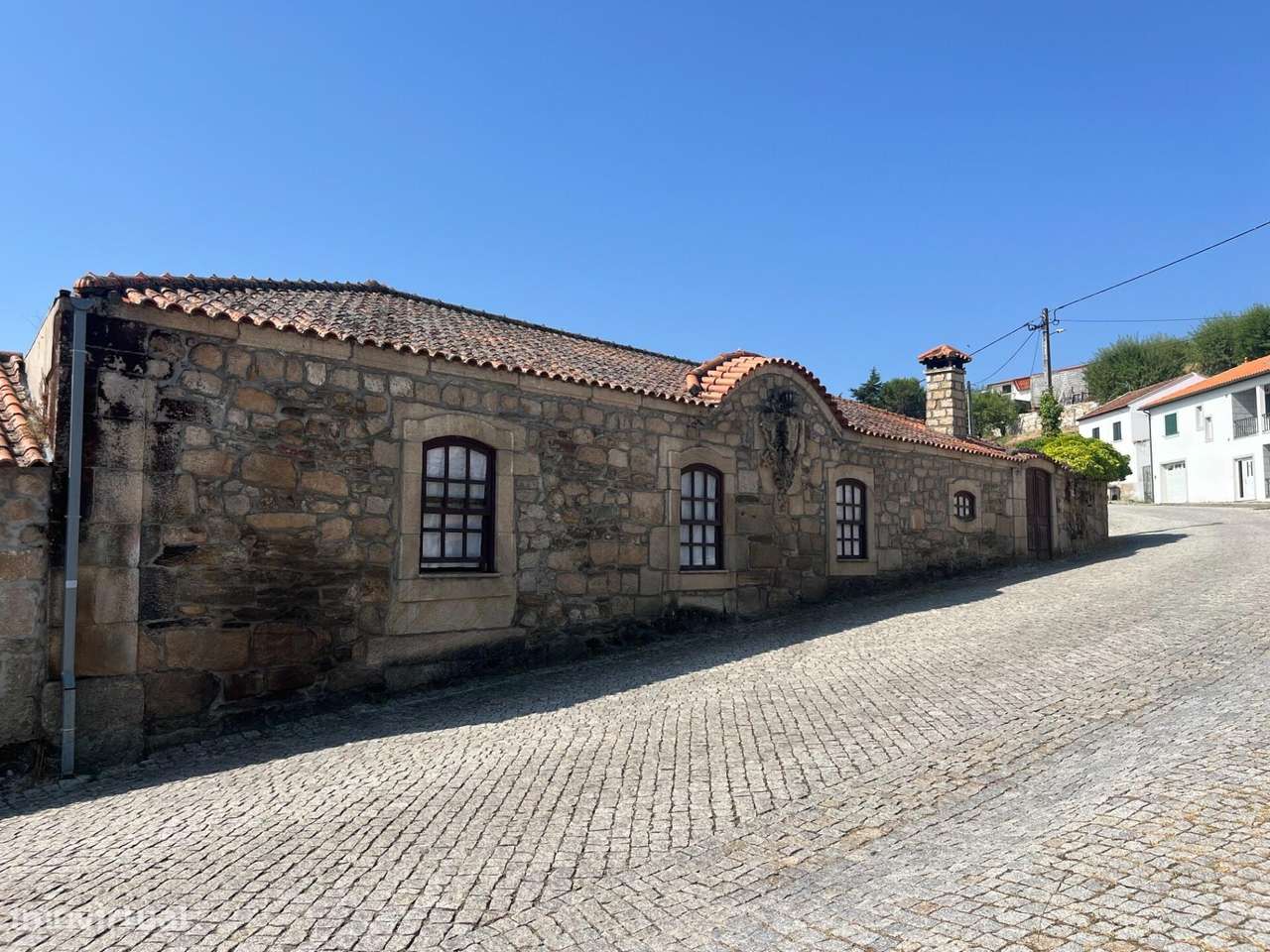 Casa Senhorial Rústica em Longroiva – Um Refúgio com História e Potenc - Grande imagem: 4/29