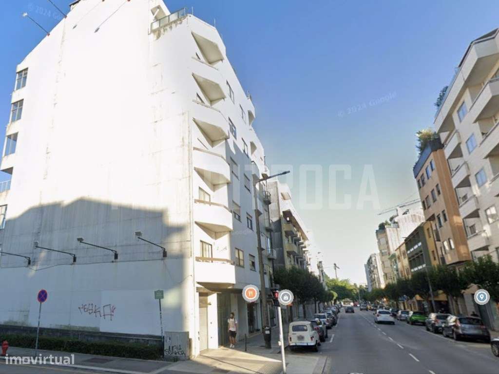 2 lojas comerciais Porto-11