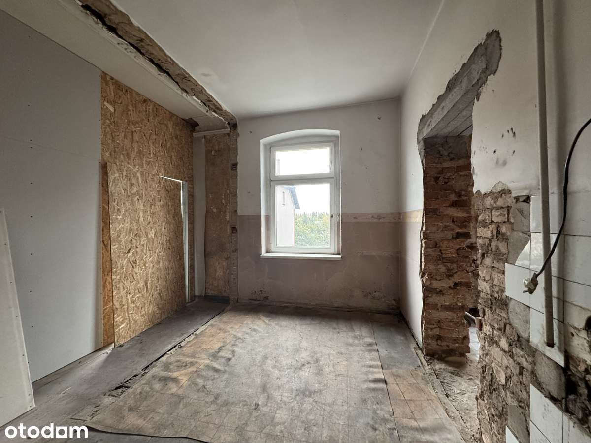 Do remontu! Łazarz, 2 pokoje, 2 piętro, pełna rewitalizacja kamienicy