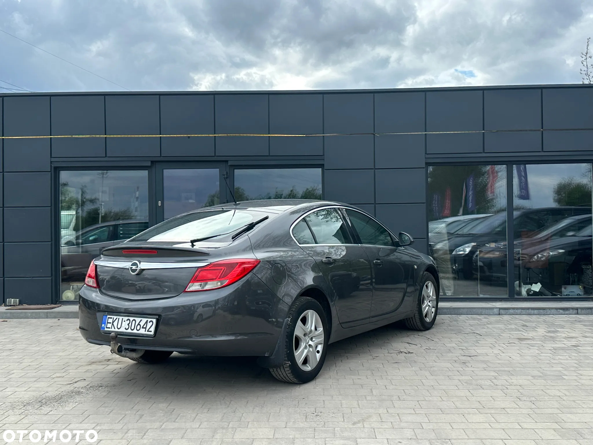 Opel Insignia 1.8 - 15