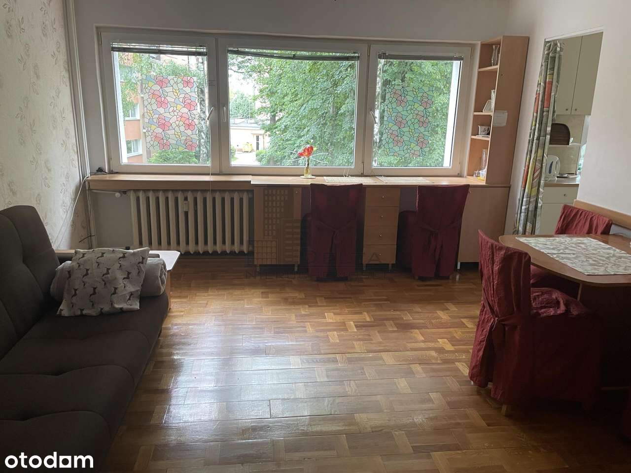 Bardzo ciche, blisko metra-0