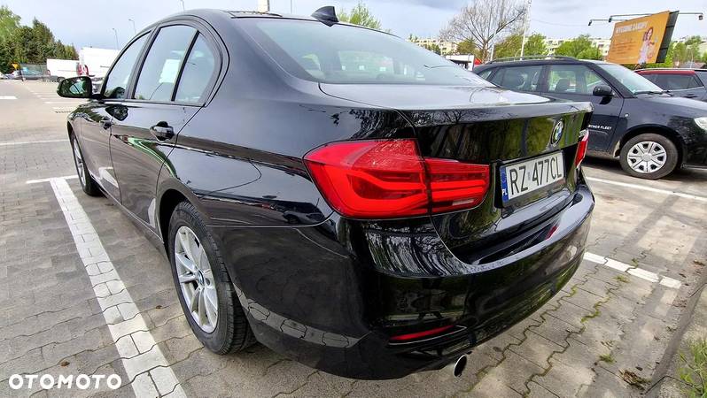 BMW Seria 3 318d Advantage - 28