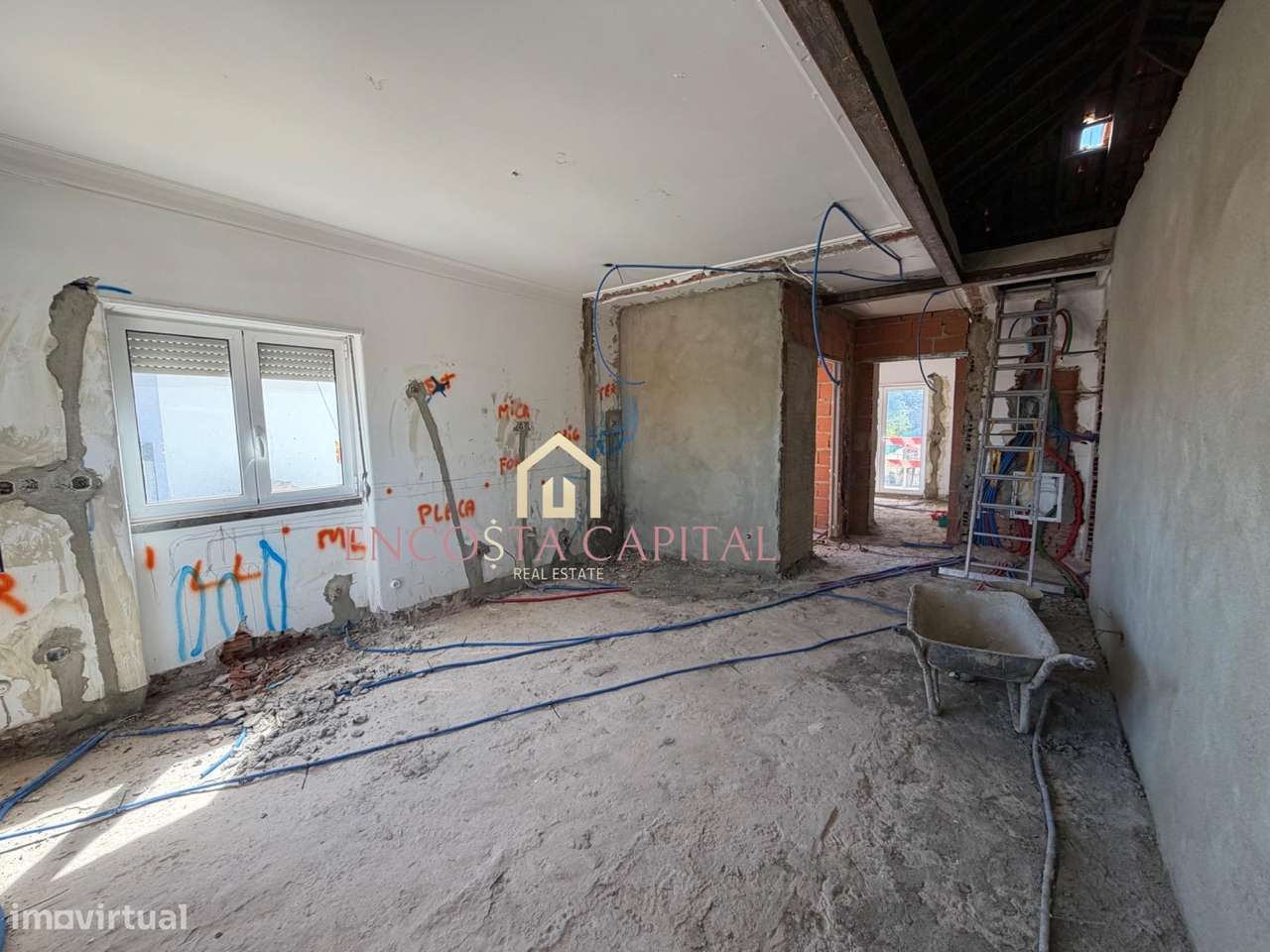 Apartamento T1 Condomínio fechado com piscina-17