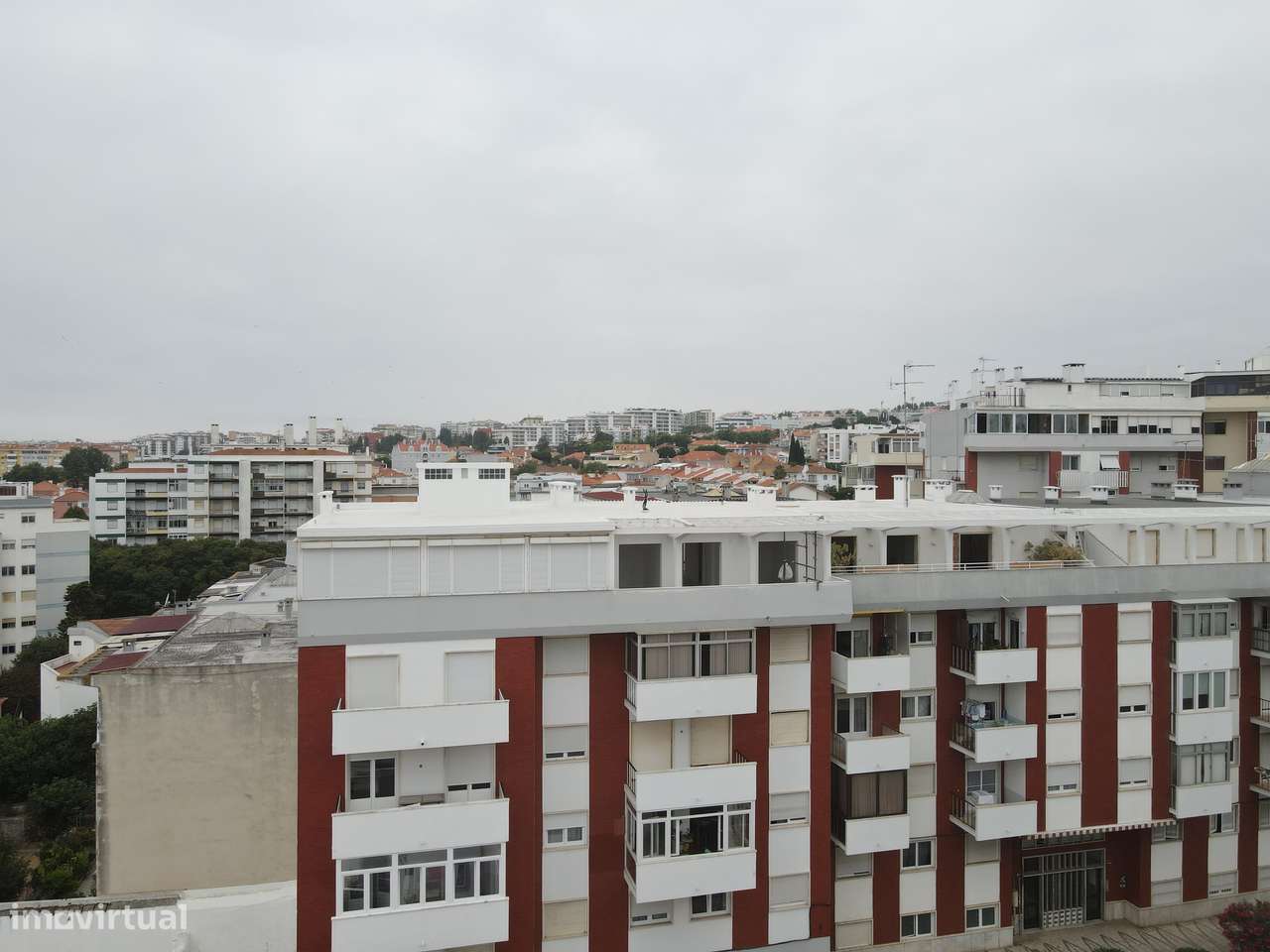 Apartamento t1 à venda na Avenida Patrão Joaquim Lopes-12