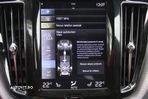 Volvo XC 60 D5 AWD Geartronic RDesign - 28