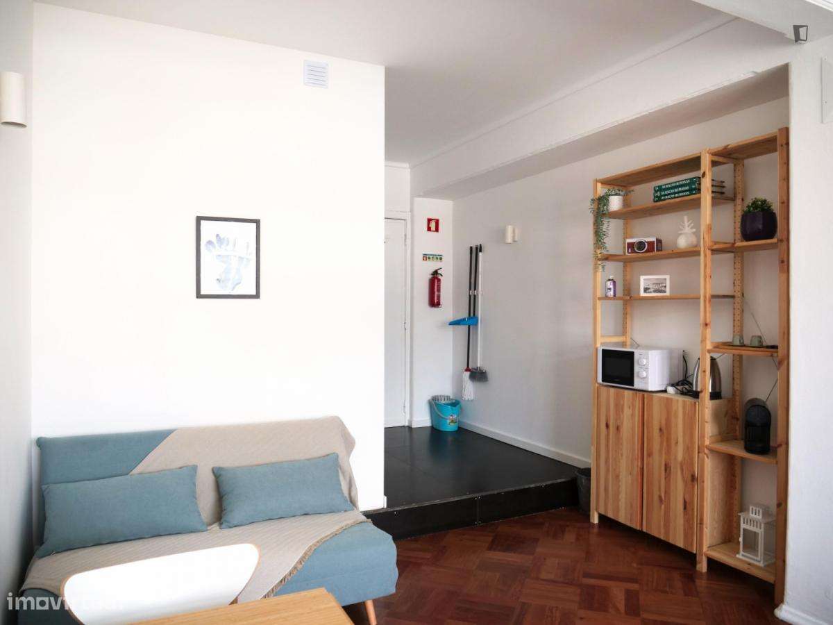 Quarto - localizado em Anjos Lisbon - Grande imagem: 3/10