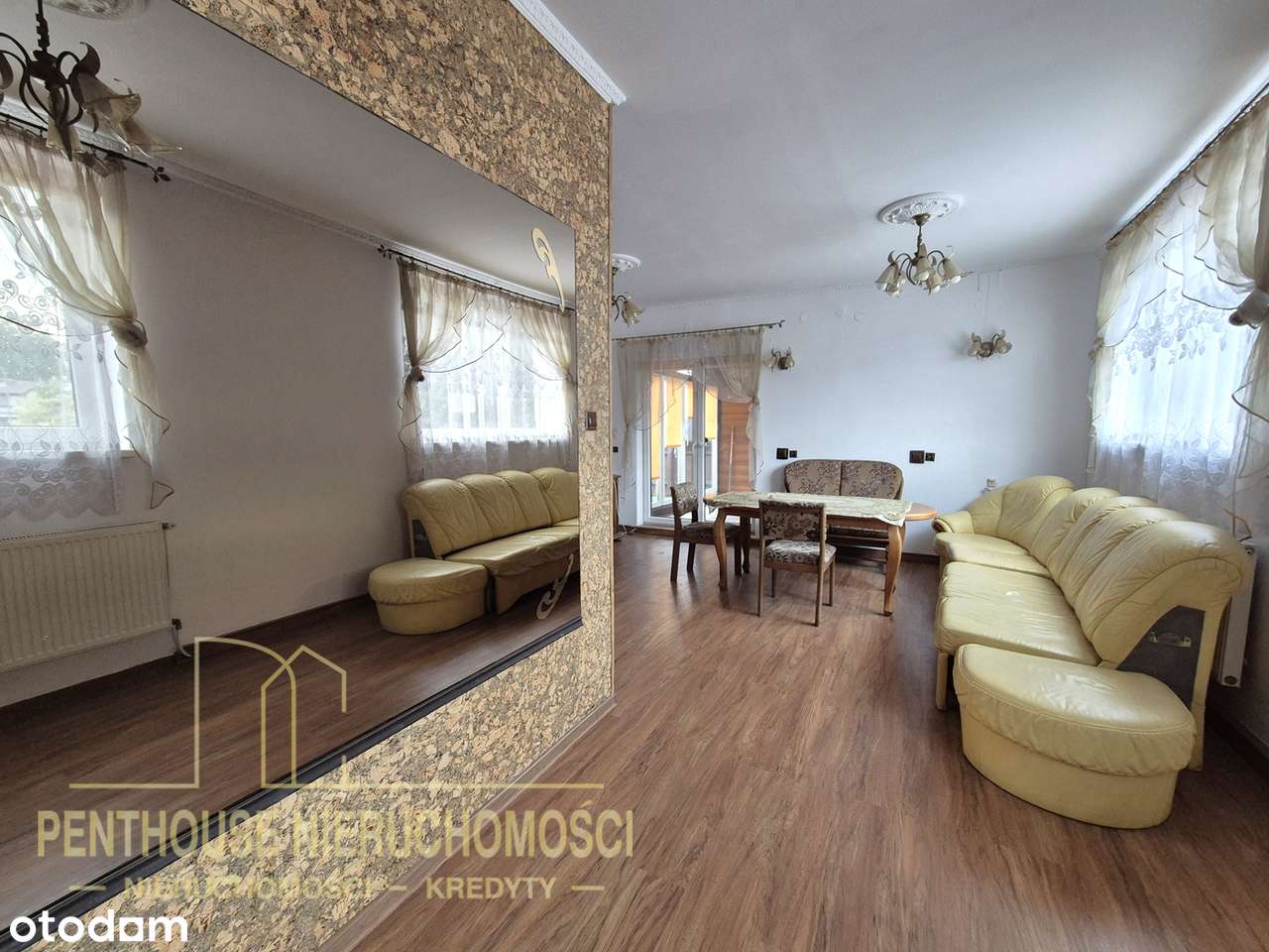 Dom dwurodzinny z potencjałem inwestycyjnym w centrum - Pełny obrazek: 5/14