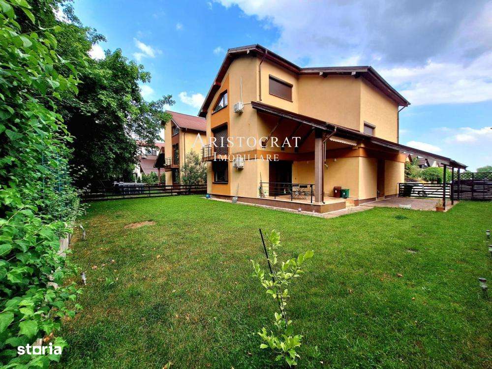 Inchirieri vila 7 camere - Imagine principală: 1/15