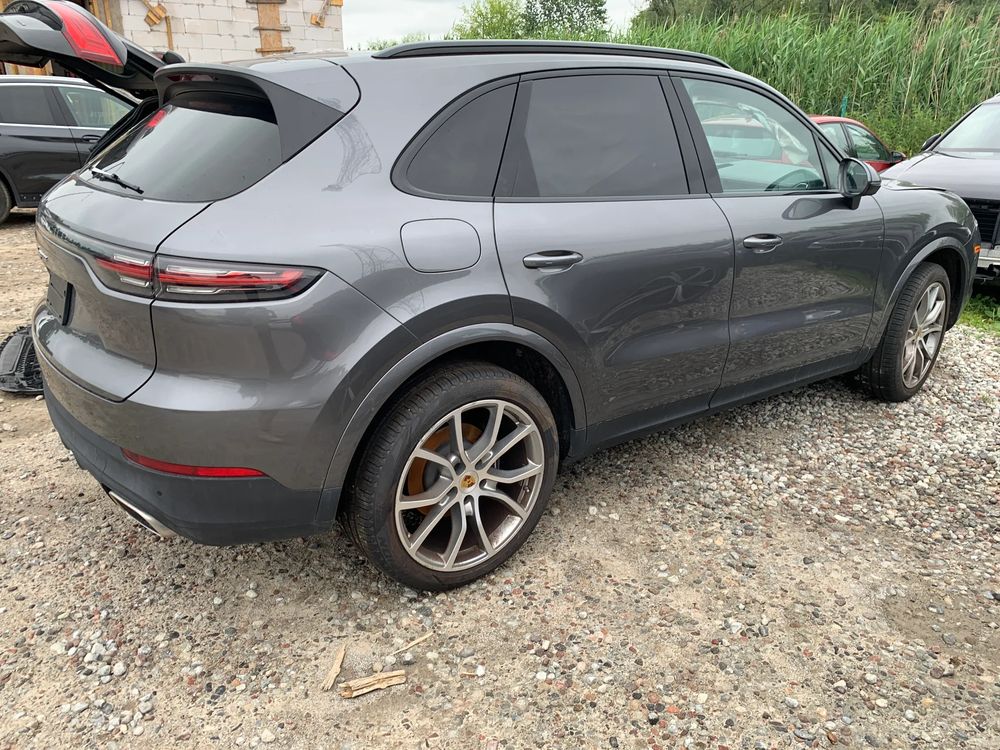 Porsche Cayenne III (2017-) Tiptronic S 2021