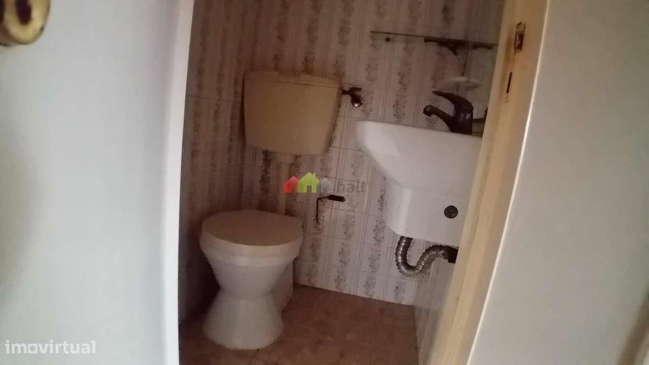 Apartamento T3 no Bairro Afonso Costa - Setúbal-19