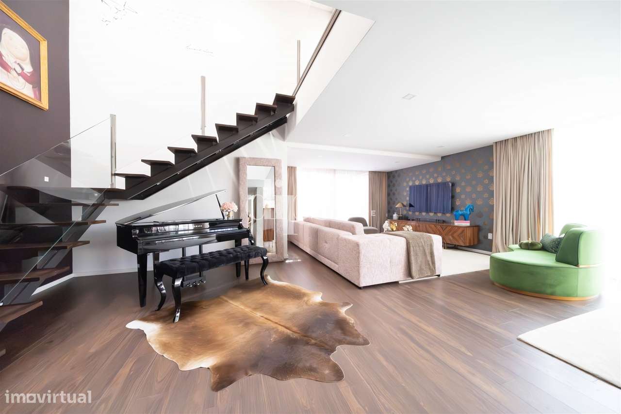 Fantástica moradia T3+1 com piscina e sala de inverno-6