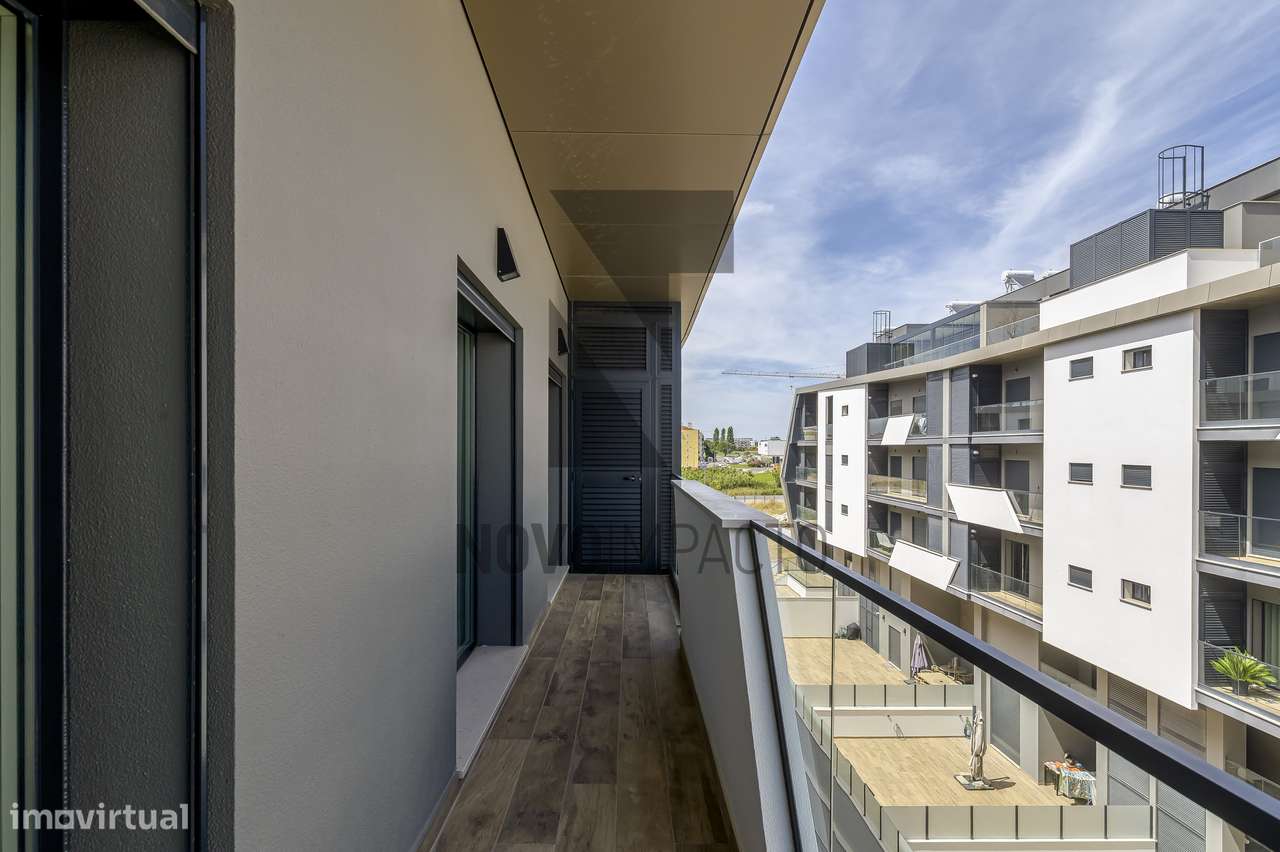 T4 Duplex de Luxo Mobilado, com 2 Terraços e Box para 2 Carros | Mo...-49
