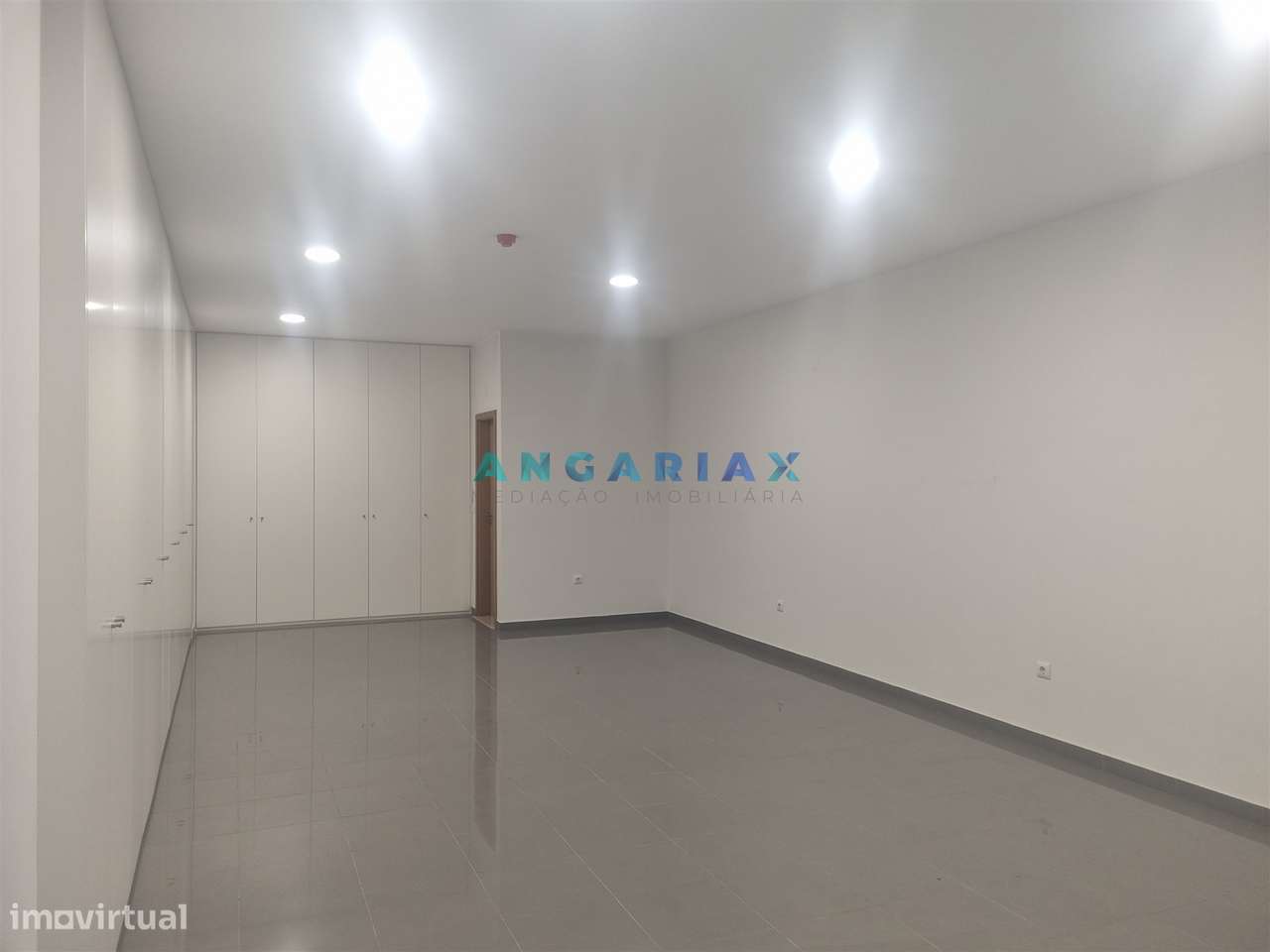 ANG1561 - Loja para Arrendamento em Beira-Rio, Leiria - Grande imagem: 4/11