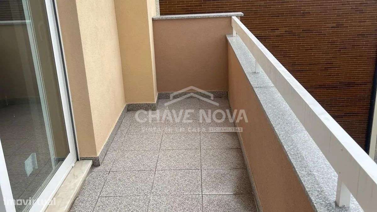 Apartamento T3, REMODELADO, Águas Santas-6