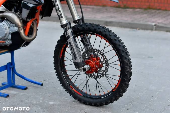 KTM SXF - 4