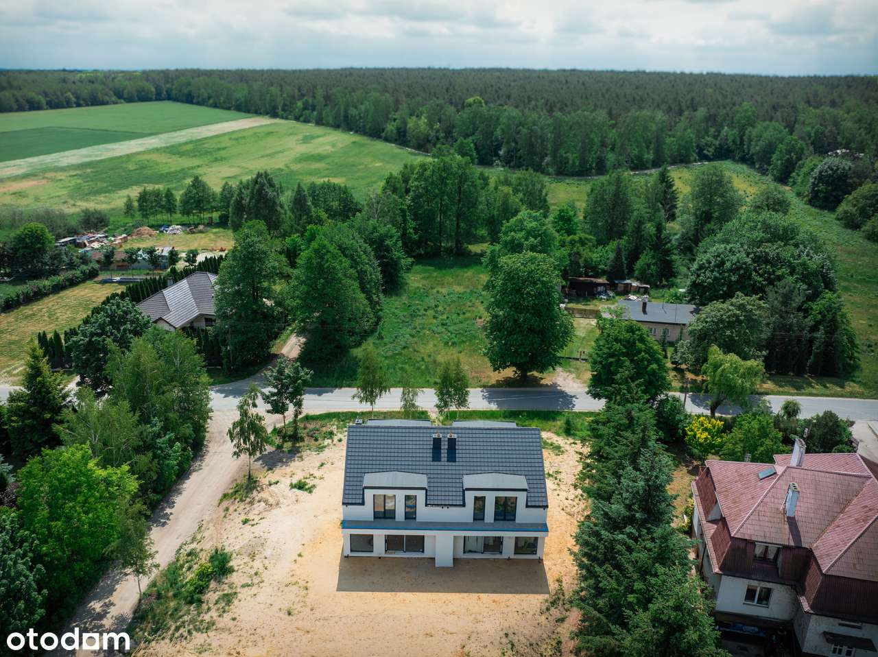 Nowoczesne domy w otulinie lasów blisko miasta - Krzywiec/Rąbień AB-7