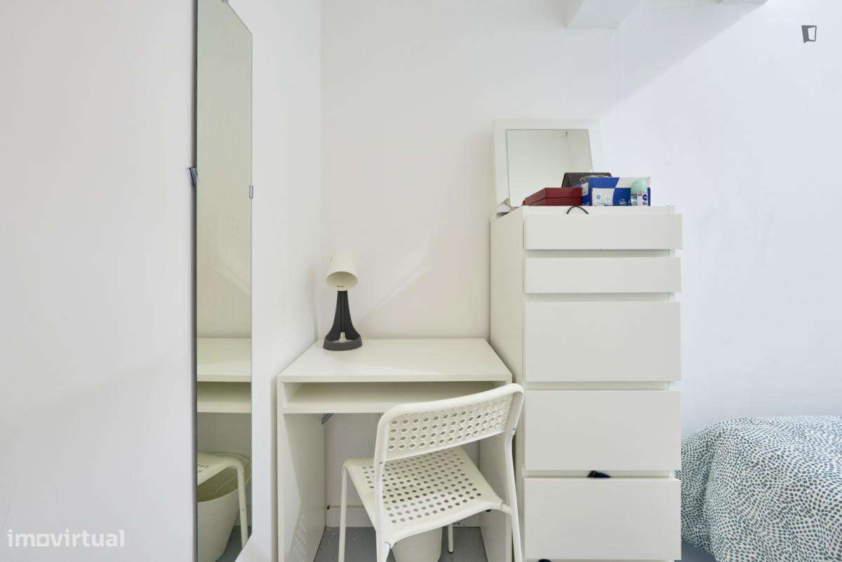 Quarto - localizado em Alvalade Lisbon - Grande imagem: 4/44