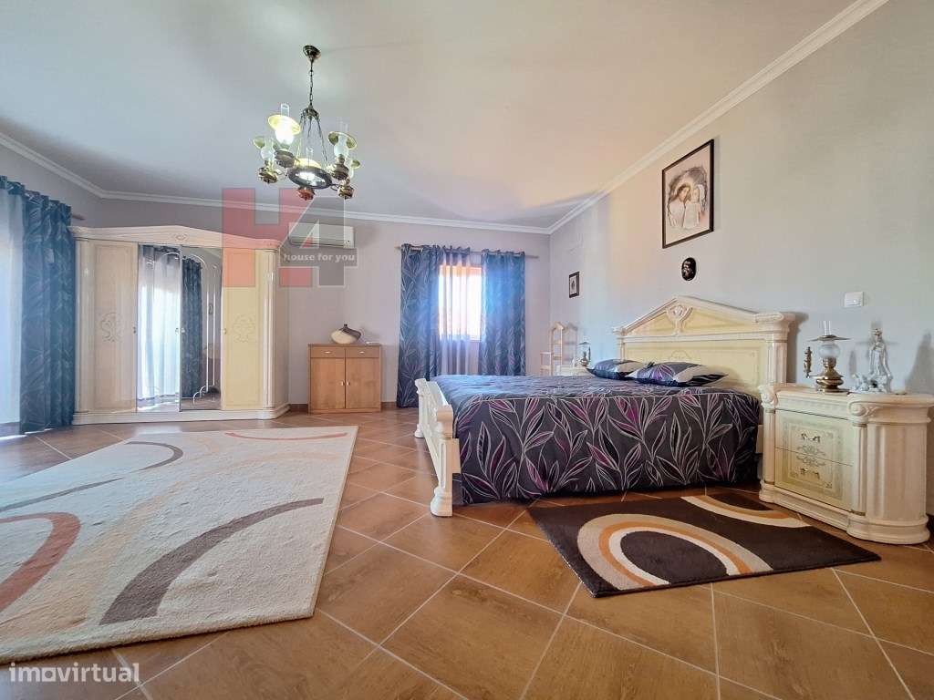 MORADIA T4 NO CENTRO DE ELVAS COM MAIS DE 500M² DE ÁREA-18