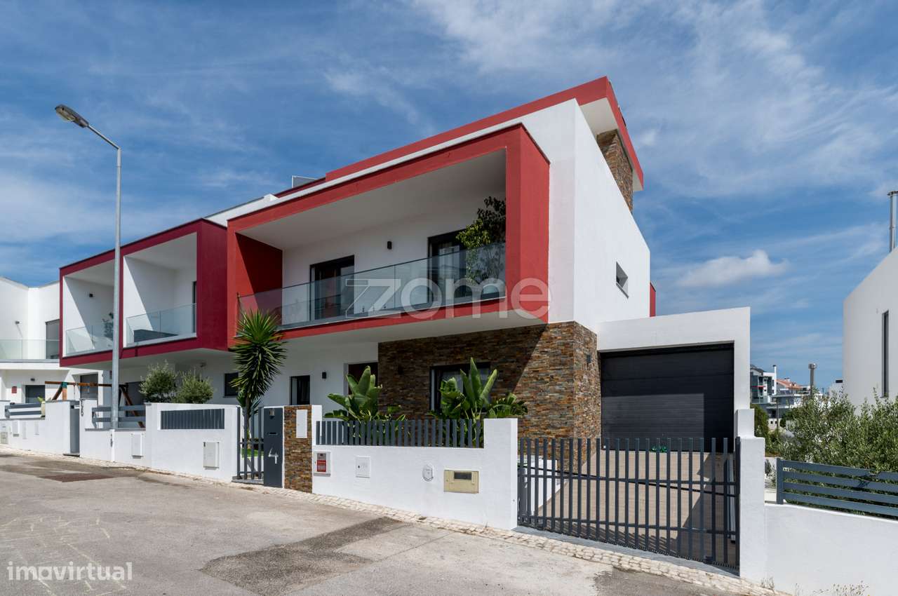 Moradia T4 Bª São Sebastião - Famões-1